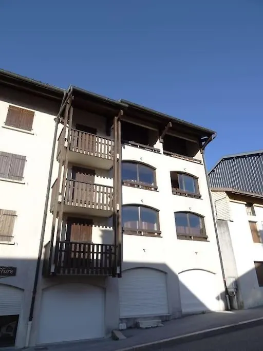 Appartement Au Coeur Du Village Avec Parking Prive Mijoux 0*,